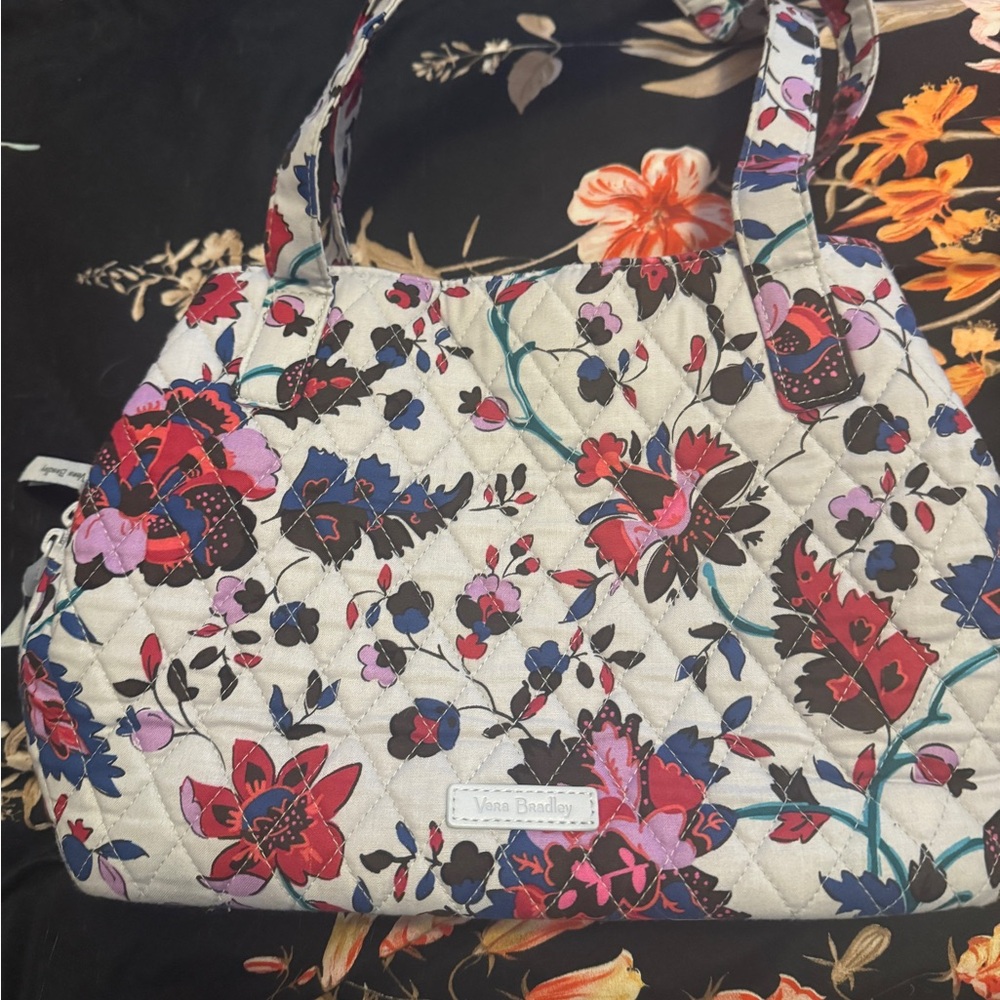 Vera Bradley Floral Quilted Handbag “Glenna” NWT